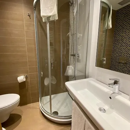 Otel Joseph 3*