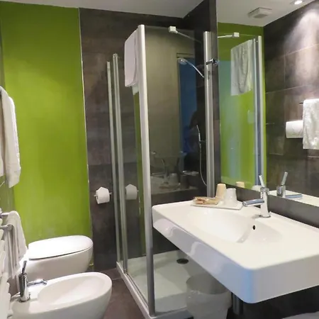 Joseph Otel Marina di Pietrasanta